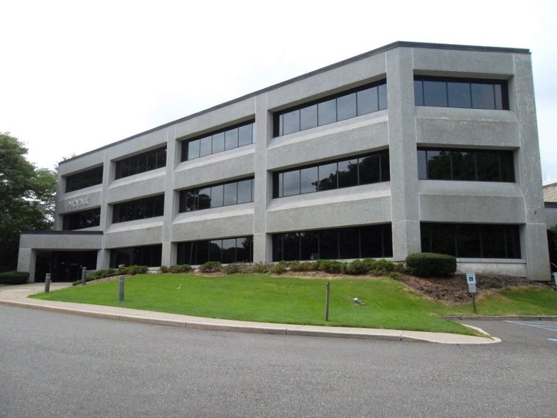 107 Beaverbrook Rd, Lincoln Park, NJ à louer - Photo de l’immeuble – Image 2 sur 12