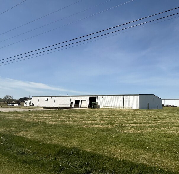 1100 N Fifth St, Greenfield, OH à louer - Photo de l’immeuble – Image 3 sur 6