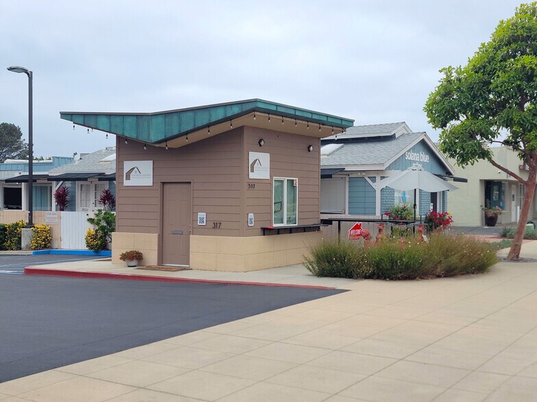 317 S Coast Highway 101, Solana Beach, CA à louer - Photo de l’immeuble – Image 2 sur 6