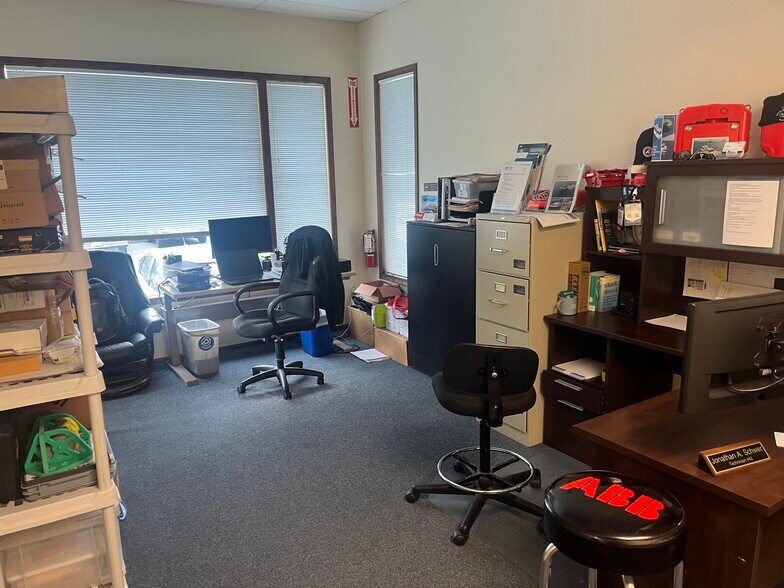 4237 24th Ave W, Seattle, WA à louer - Photo de l’immeuble – Image 3 sur 12