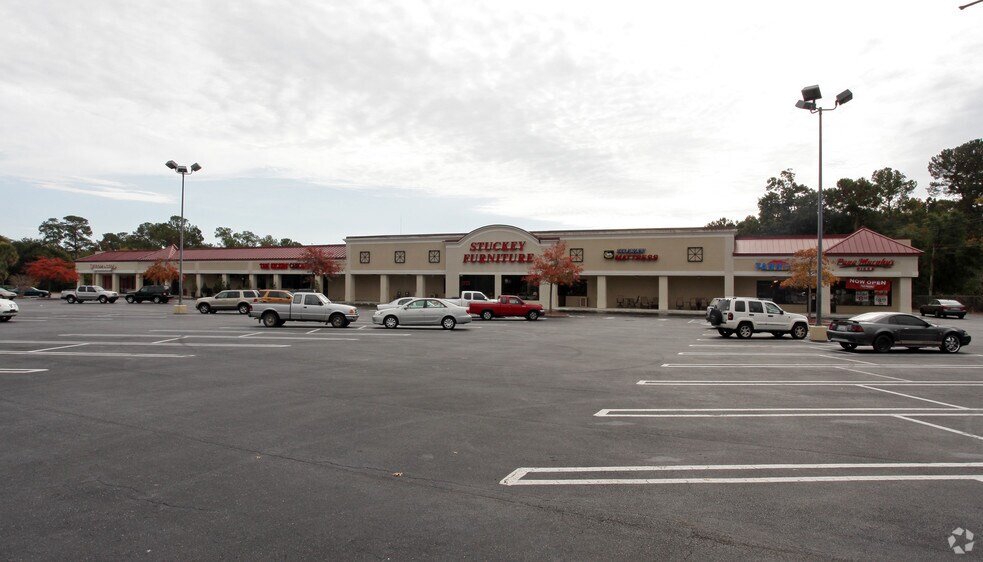 1119 Johnnie Dodds Blvd, Mount Pleasant, SC à louer - Photo de l’immeuble – Image 3 sur 4