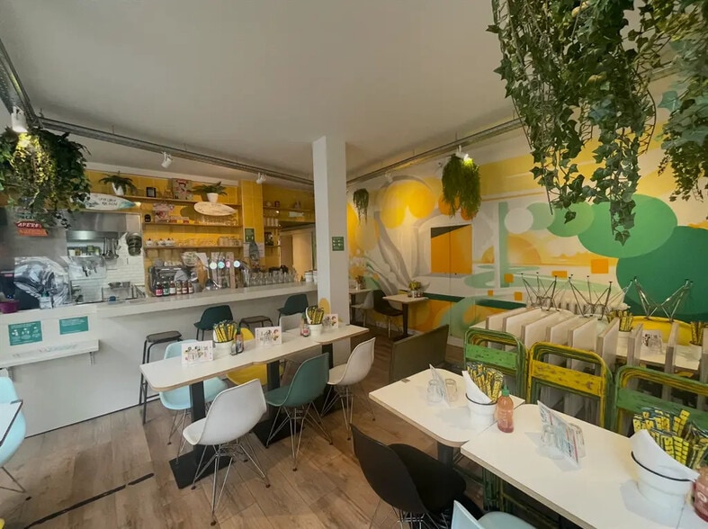 20 Rue Rivay, Levallois-Perret à louer - Photo de l’immeuble – Image 3 sur 3