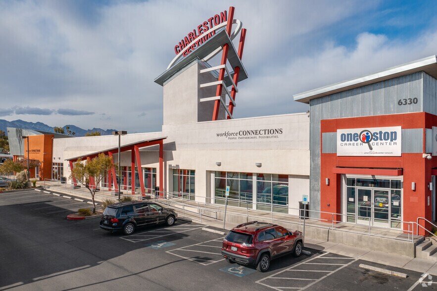 6250-6350 W Charleston Blvd, Las Vegas, NV à louer - Photo de l’immeuble – Image 3 sur 9