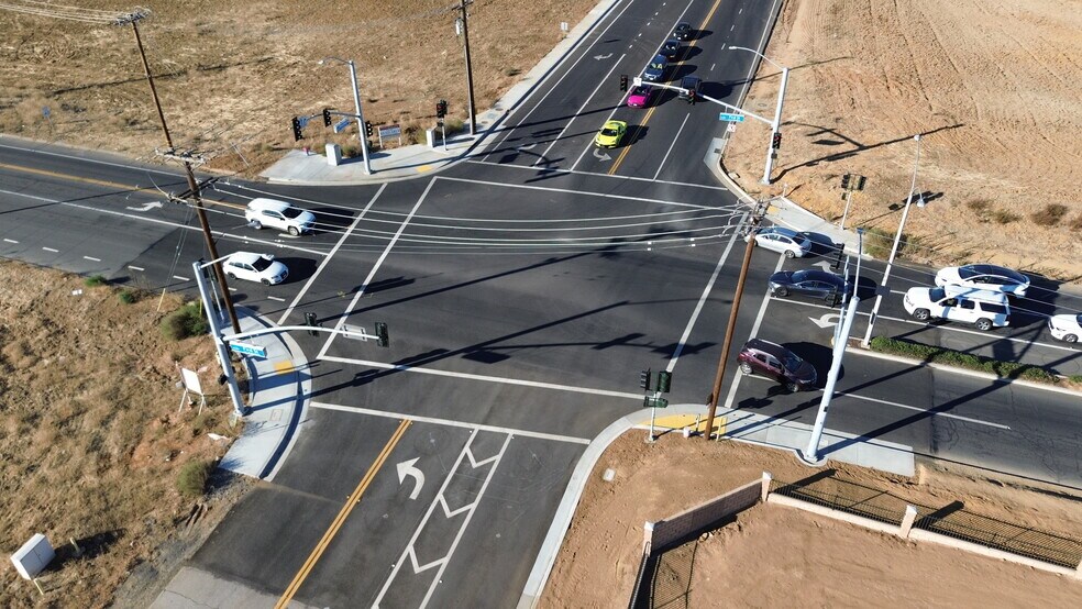 1101 E 1st St, Beaumont, CA à vendre - Photo de l’immeuble – Image 3 sur 12