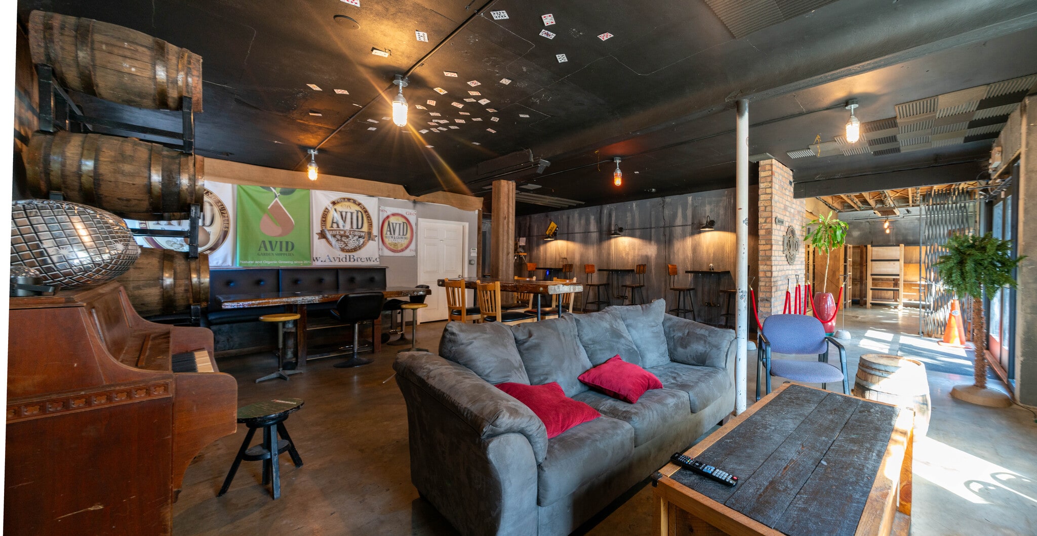 1745 1st Ave S, Saint Petersburg, FL à vendre Photo intérieure– Image 1 sur 9