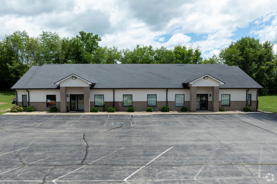 7845-7857 Waverly Rd, Martinsville, IN à vendre - Photo de l’immeuble – Image 2 sur 16