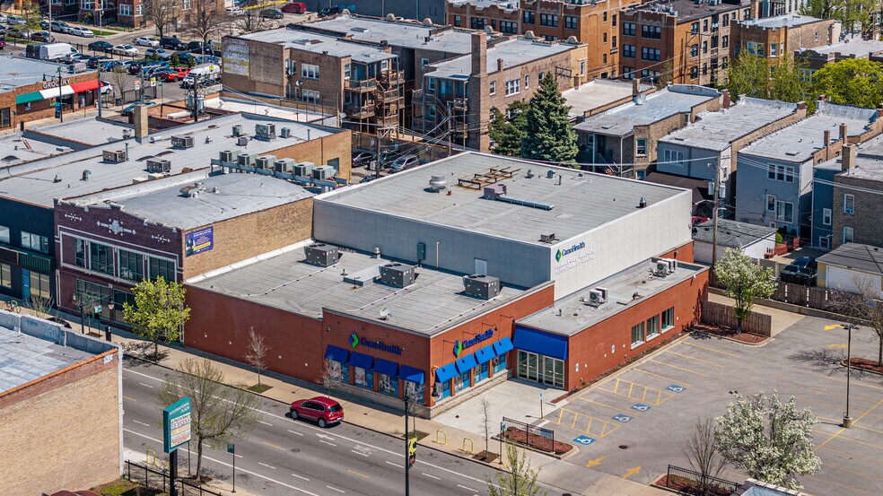 4733 N Kedzie Ave, Chicago, IL à vendre - Aérien – Image 1 sur 14