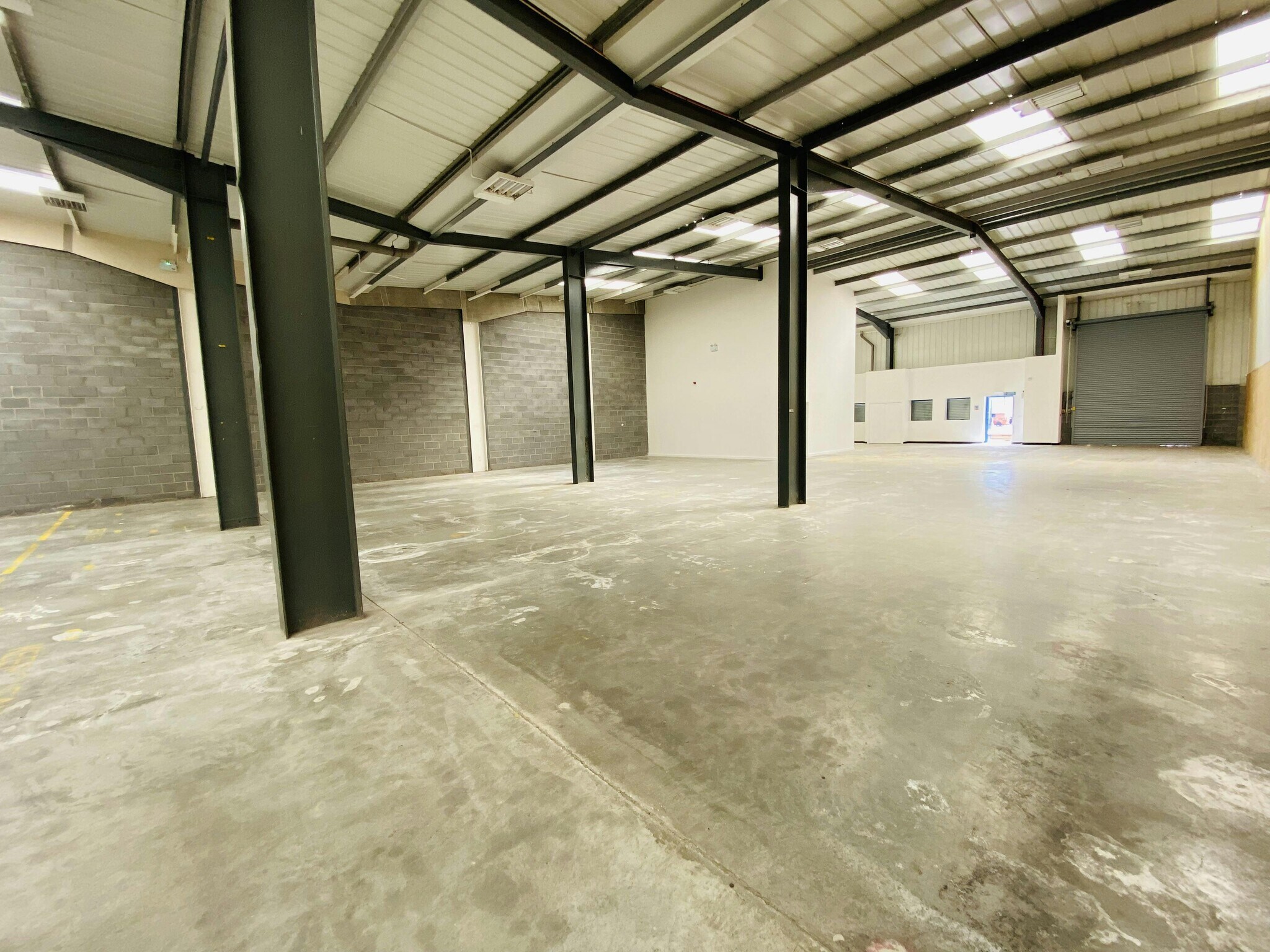 Huyton Trade Park, Liverpool à louer Photo de l’immeuble– Image 1 sur 27