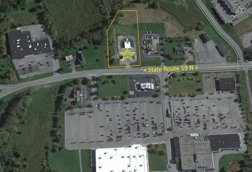 2357 Main St, Warsaw, NY à louer - Photo principale – Image 1 sur 5