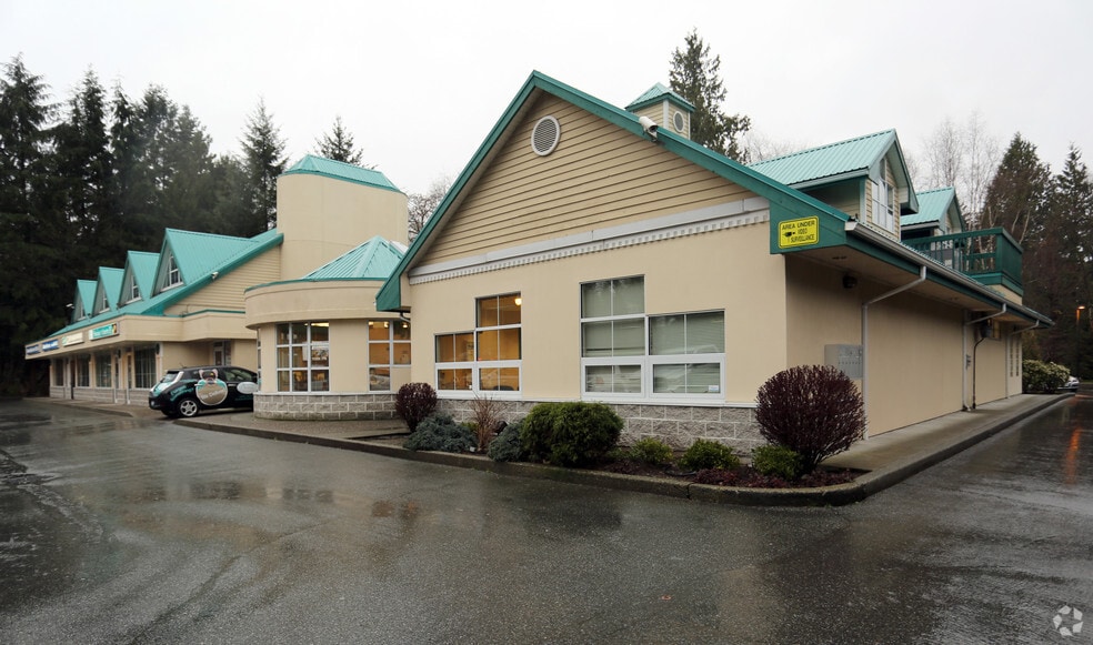 21409 Lougheed Hwy, Maple Ridge, BC à vendre - Photo principale – Image 1 sur 4