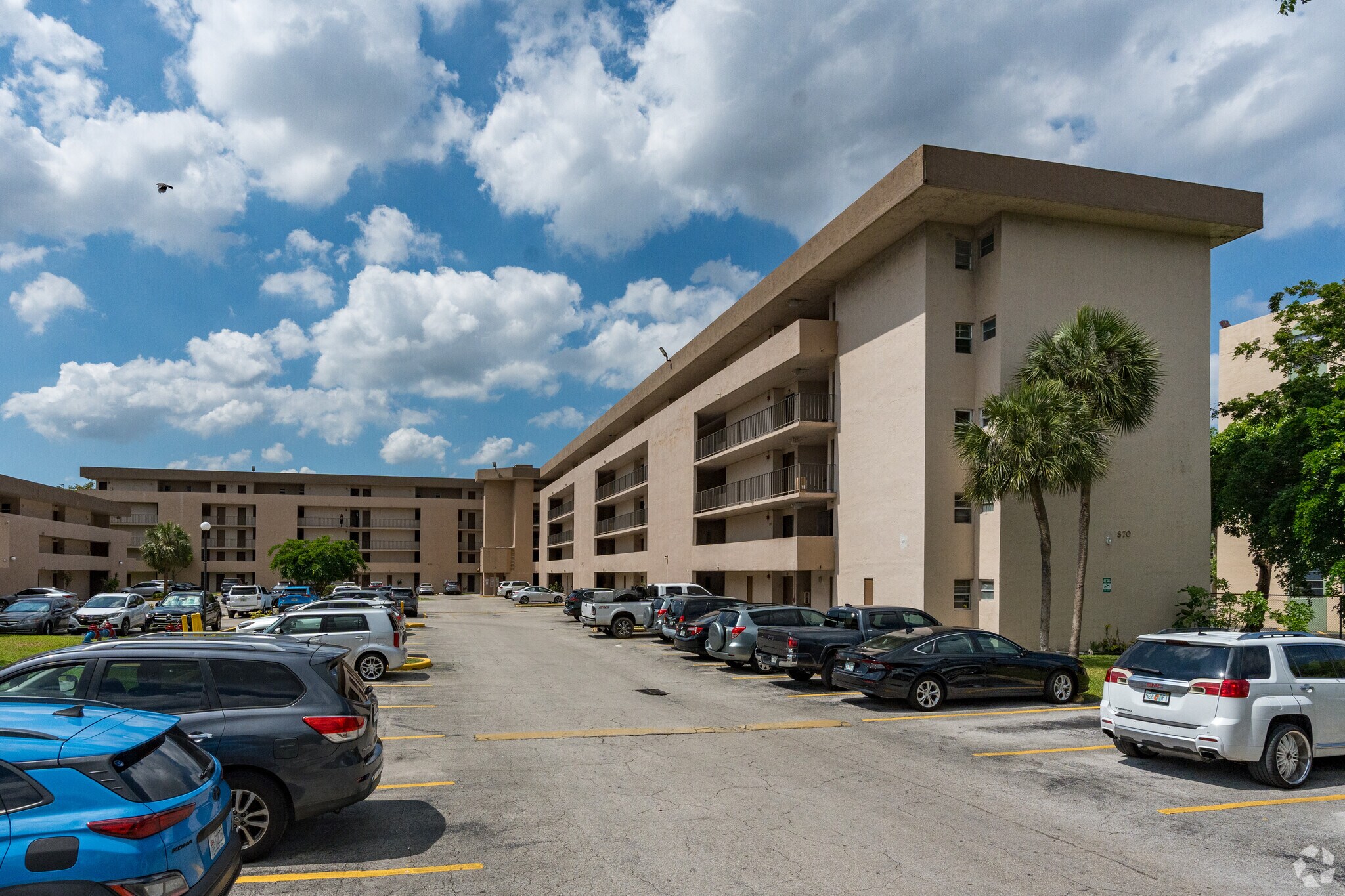 870 NW 87th Ave, Miami, FL à vendre Photo principale– Image 1 sur 1