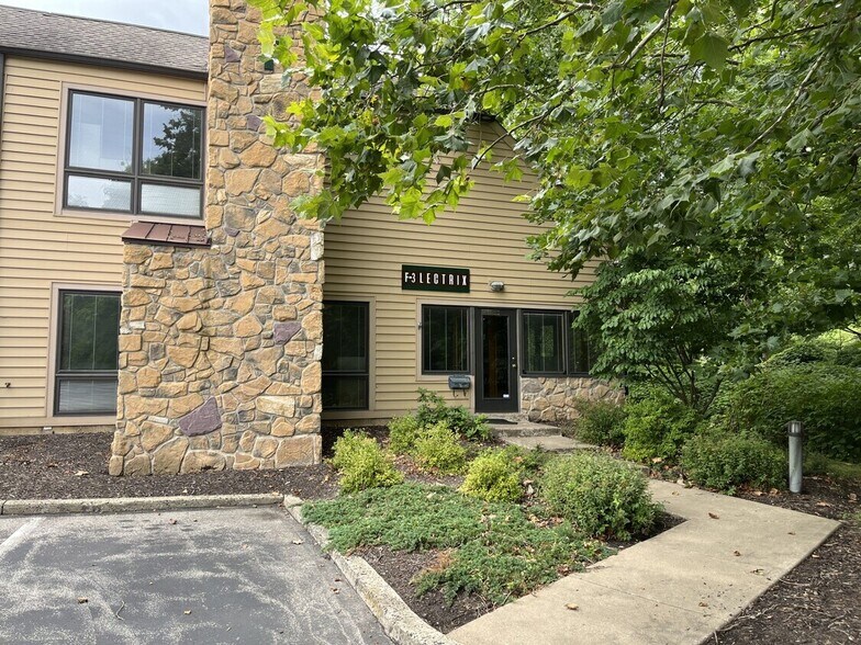 1000 Germantown Pike, Plymouth Meeting, PA à vendre - Photo de l’immeuble – Image 1 sur 6