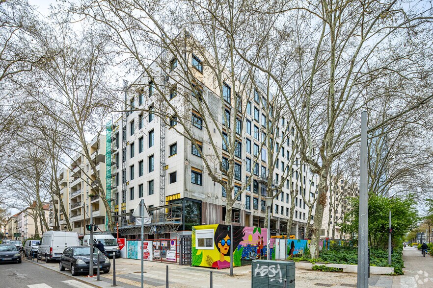 Bureau dans Lyon à louer - Photo de l’immeuble – Image 2 sur 2