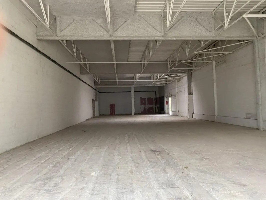 Local commercial dans Romans-sur-Isère à vendre Photo intérieure– Image 1 sur 2