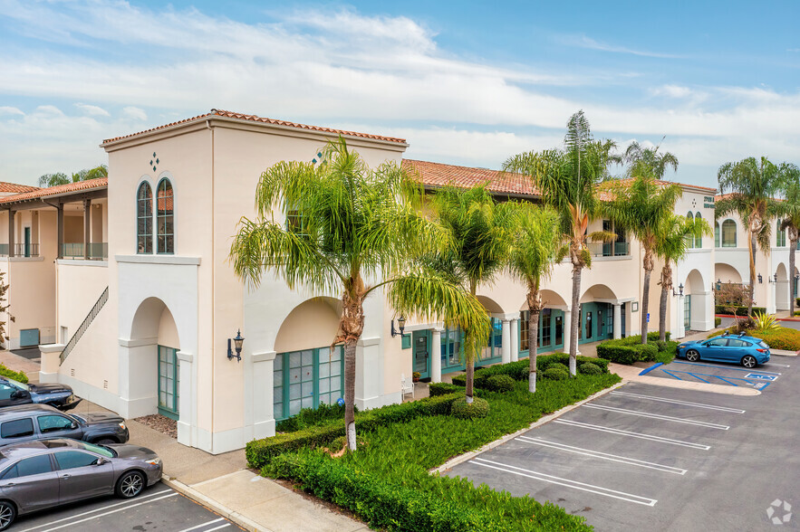 27121 Calle Arroyo, San Juan Capistrano, CA à louer - Photo de l’immeuble – Image 1 sur 22