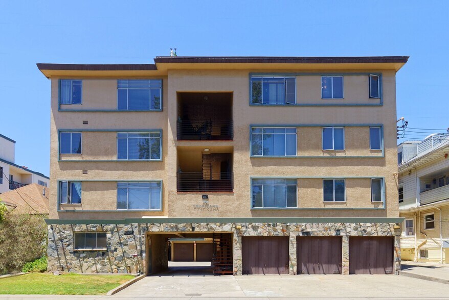 407 Vernon St, Oakland, CA à vendre - Photo de l’immeuble – Image 3 sur 32