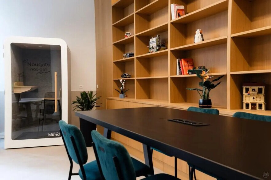 32 Rue René Boulanger, Paris à louer - Photo de l’immeuble – Image 2 sur 9