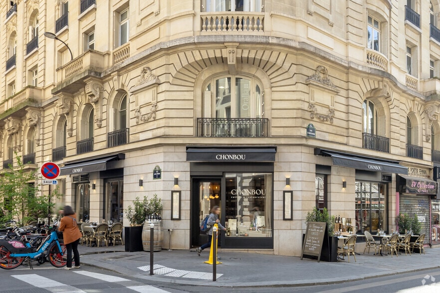 5 Rue Jules Lefebvre, Paris à louer - Photo de l’immeuble – Image 3 sur 5