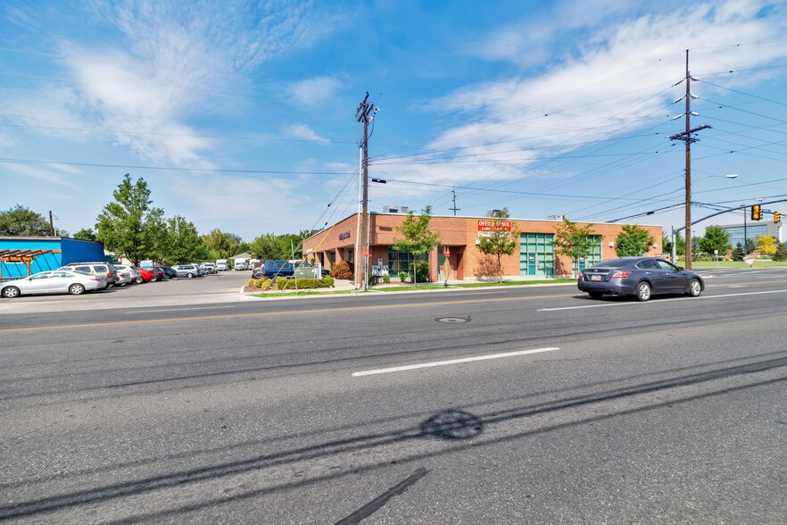475-493 N Freedom Blvd, Provo, UT à louer - Photo de l’immeuble – Image 2 sur 25