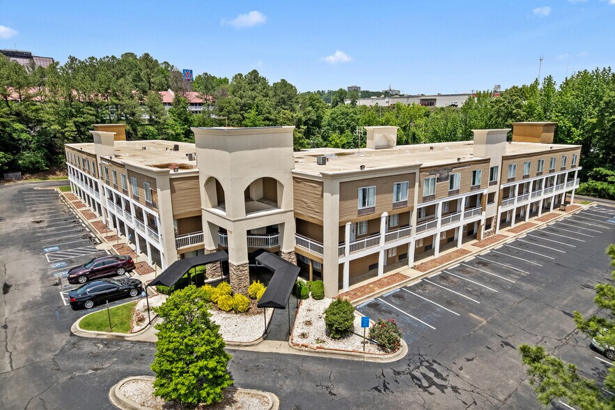 155 Vulcan Rd, Birmingham, AL à vendre - Photo de l’immeuble – Image 2 sur 57