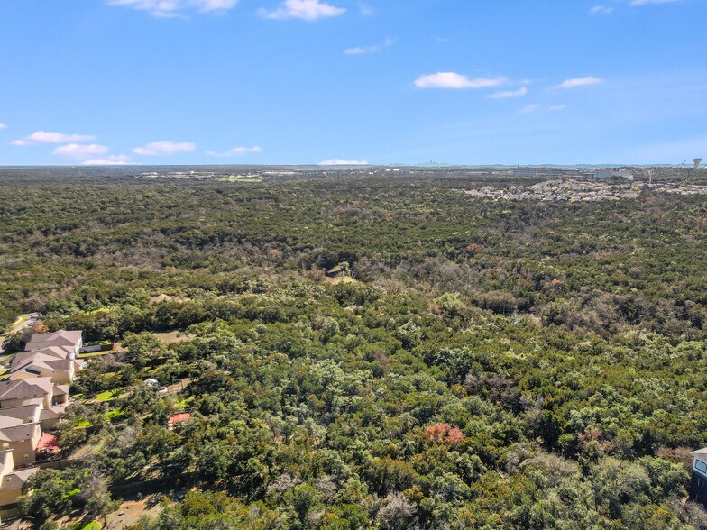 11115 Zimmerman Ln, Austin, TX à vendre - Photo de l’immeuble – Image 2 sur 11