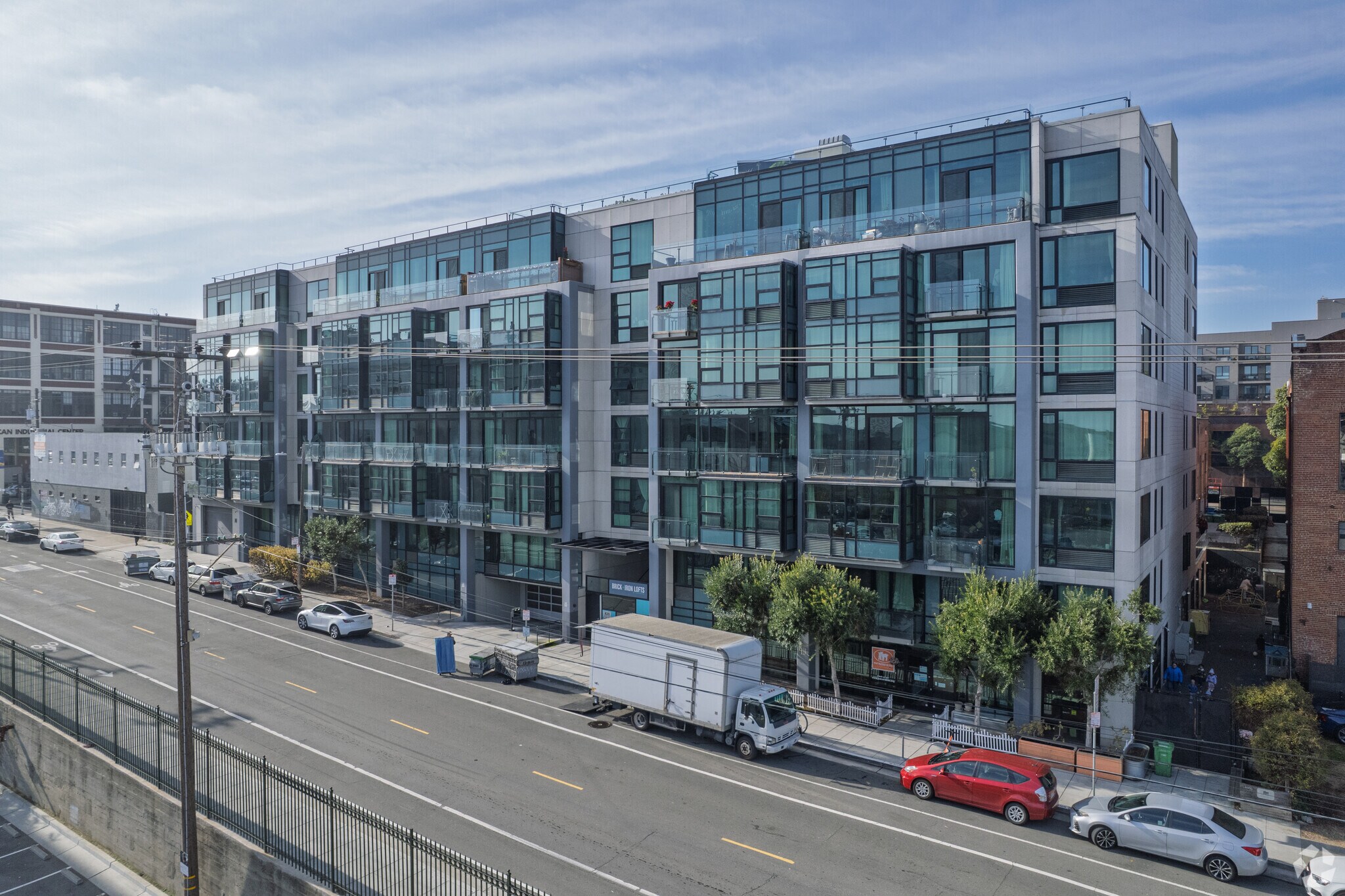 2235 3rd St, San Francisco, CA à louer Photo principale– Image 1 sur 8