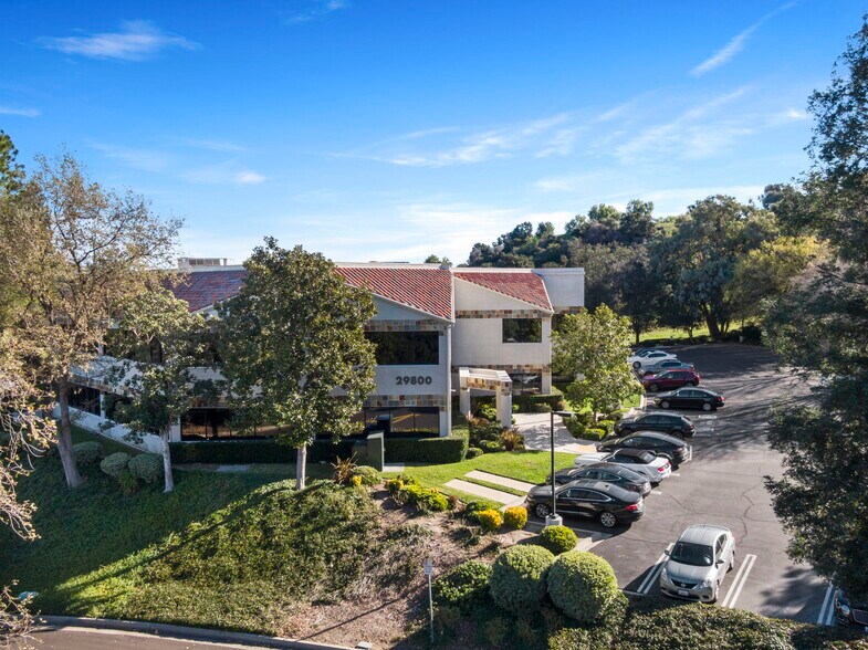29800 Agoura Rd, Agoura Hills, CA à louer - Photo de l’immeuble – Image 1 sur 12