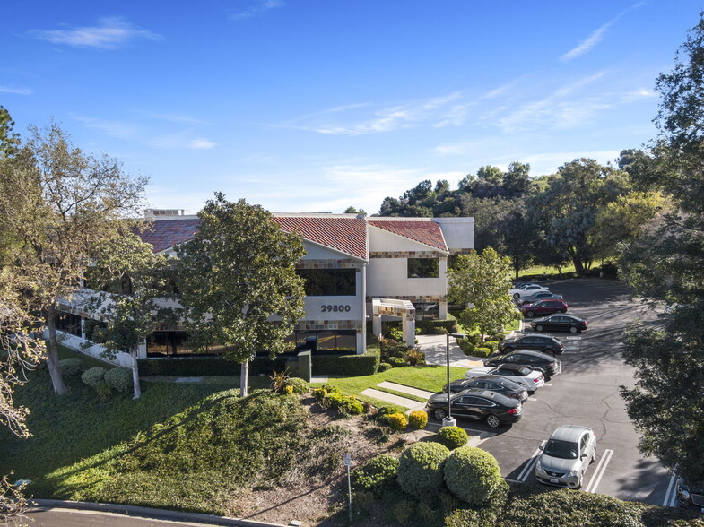 29800 Agoura Rd, Agoura Hills, CA à louer - Photo de l’immeuble – Image 2 sur 12