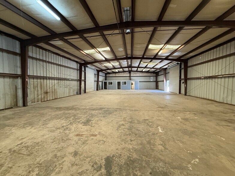 3432 Gilmore Ave, Bakersfield, CA à louer - Photo de l’immeuble – Image 3 sur 5