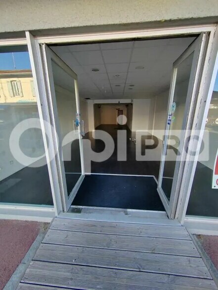 Local commercial dans Biscarrosse à louer - Photo de l’immeuble – Image 2 sur 6