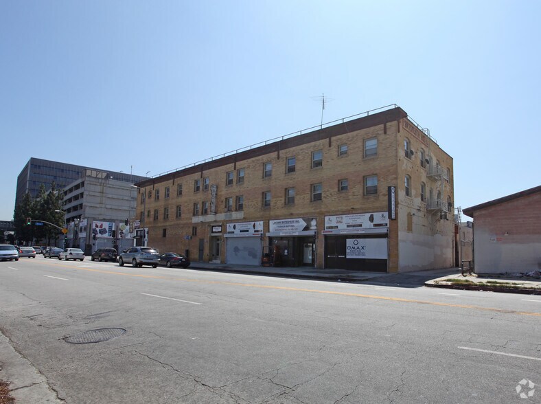 160-166 W Pico Blvd, Los Angeles, CA à louer - Photo de l’immeuble – Image 3 sur 62