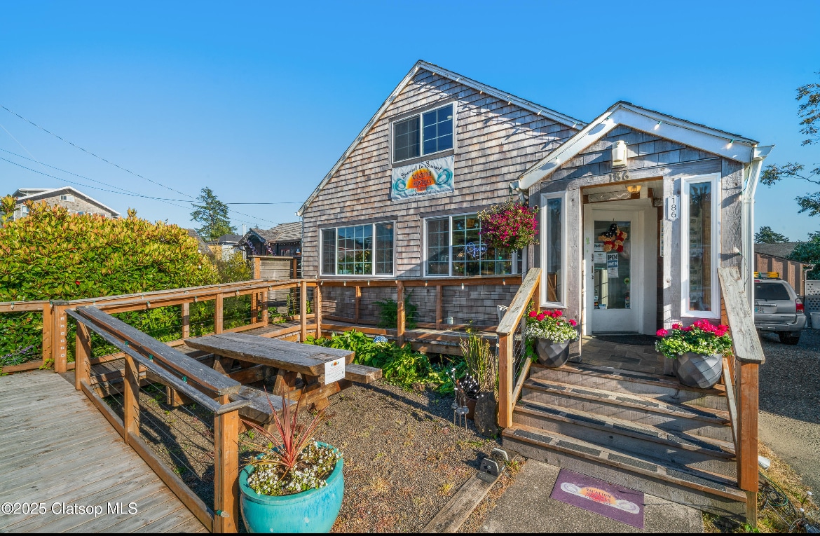 186 Laneda Ave, Manzanita, OR à vendre Photo principale– Image 1 sur 34