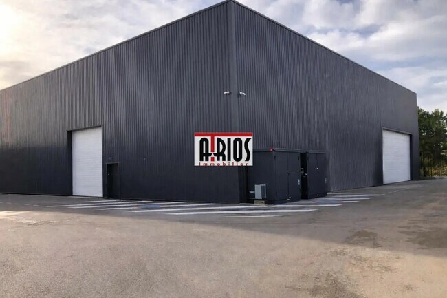 Plus de détails pour Industriel/Logistique à louer