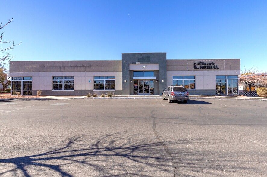 375 N Stephanie St, Henderson, NV à louer - Photo de l’immeuble – Image 1 sur 7