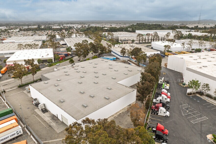 360 W Victoria St, Compton, CA à louer - Aérien – Image 2 sur 6