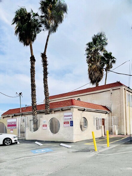 2710 B S Maryland Pky, Las Vegas, NV à vendre - Photo de l’immeuble – Image 1 sur 11
