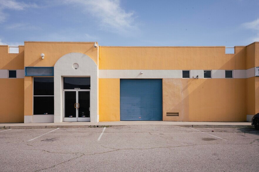 15134 Valley Blvd, La Puente, CA à louer - Photo de l’immeuble – Image 3 sur 39