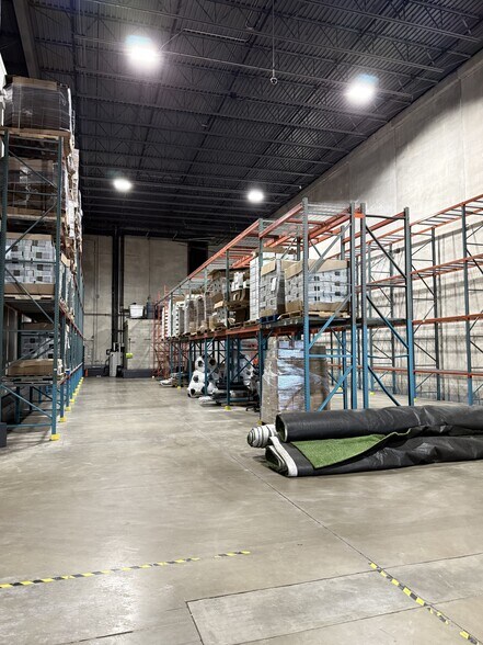 2301 W Walnut St, Chicago, IL à louer - Photo de l’immeuble – Image 3 sur 5