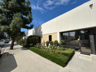 Plus de détails pour 16611-16615 Arminta St, Van Nuys, CA - Local d'activités à louer