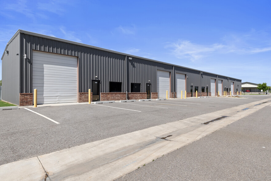 4210 S Classen Blvd, Norman, OK à louer - Photo principale – Image 2 sur 3
