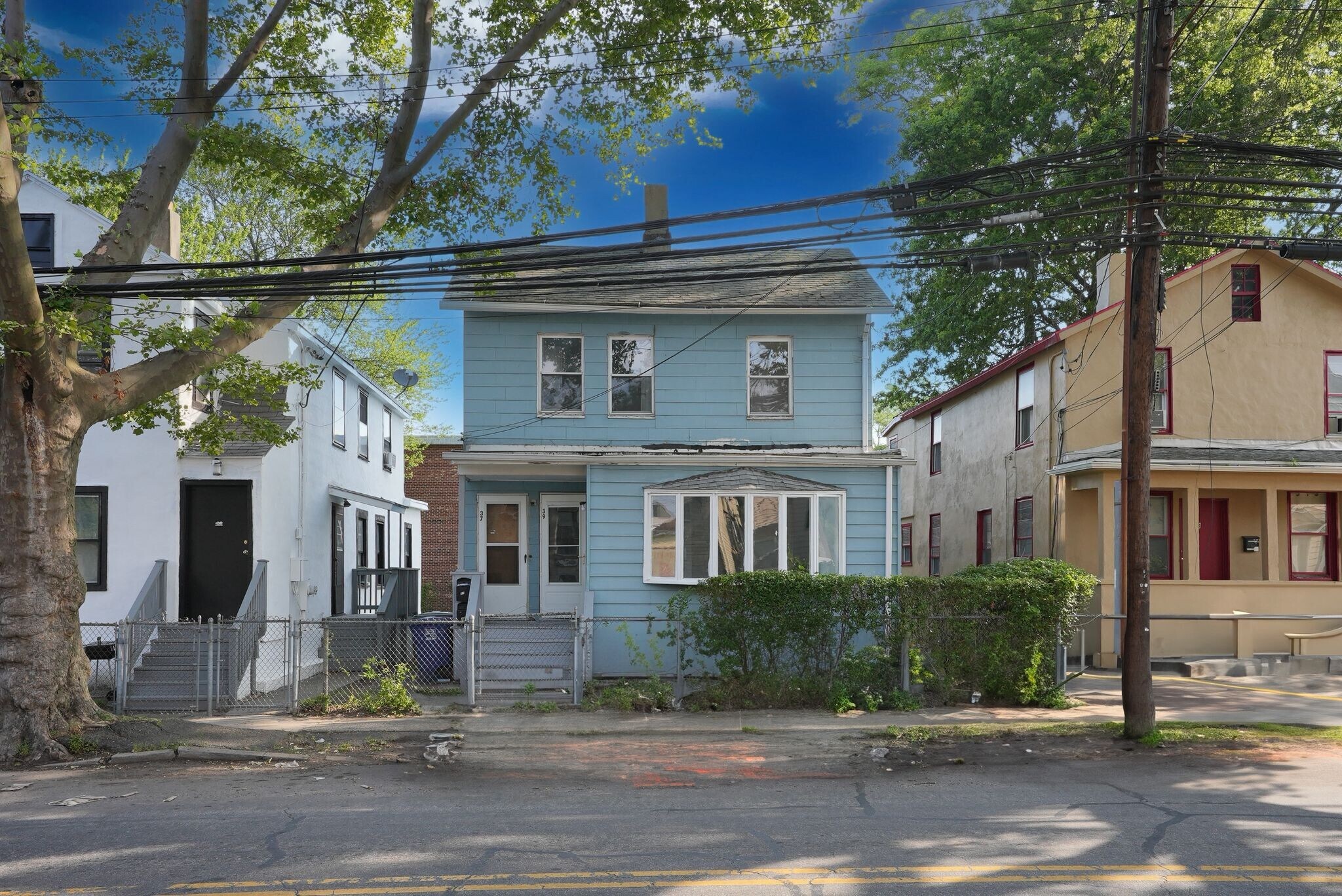 37-39 Granfield Ave, Bridgeport, CT à vendre Photo principale– Image 1 sur 7