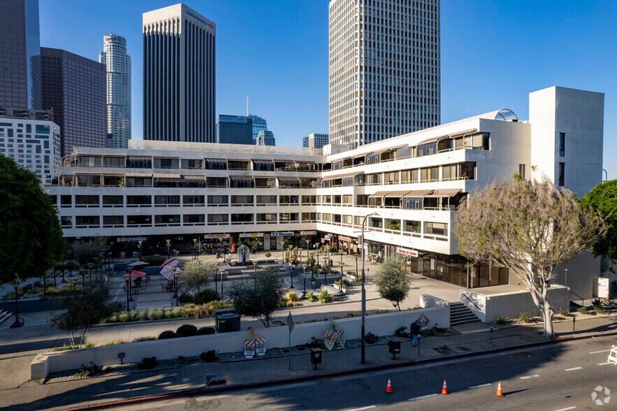 700-716 W 1st St, Los Angeles, CA à louer - Photo principale – Image 2 sur 3