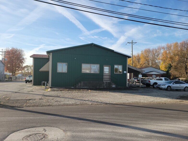 755 E Hamilton Ave, Franklin, IN à vendre - Photo de l’immeuble – Image 2 sur 25