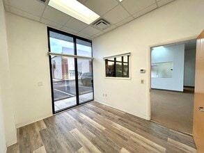5045-5077 Fruitville Rd, Sarasota, FL à louer Photo intérieure– Image 2 sur 4