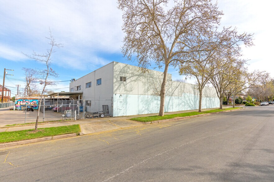 1819 23rd St, Sacramento, CA à louer - Photo de l’immeuble – Image 3 sur 7