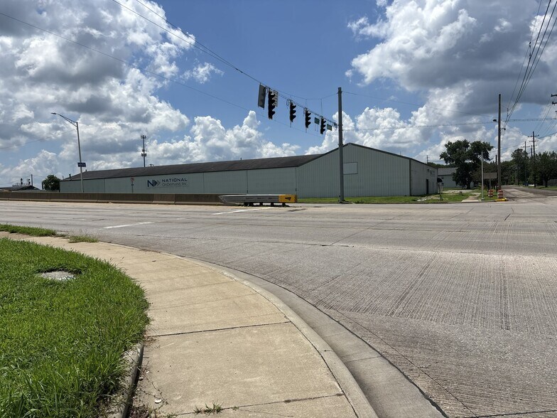 800 N 3rd St, Terre Haute, IN à louer - Photo de l’immeuble – Image 1 sur 17