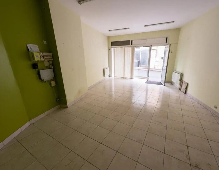 Local commercial dans Châtellerault à louer - Photo de l’immeuble – Image 2 sur 4