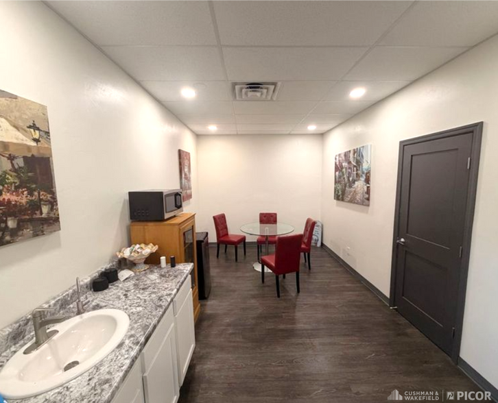 2713 N Campbell Ave, Tucson, AZ à louer - Photo de l’immeuble – Image 2 sur 8