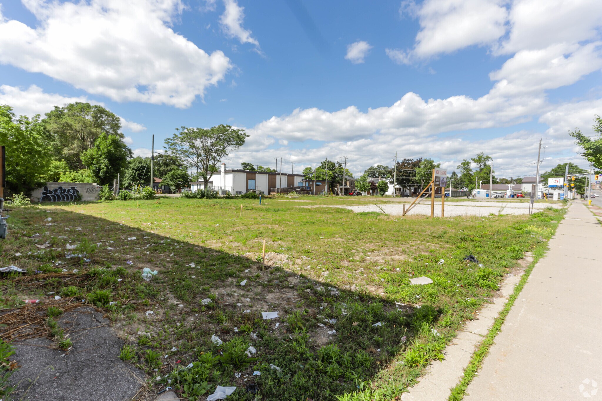 95 Colborne St W, Brantford, ON à louer Photo principale– Image 1 sur 2