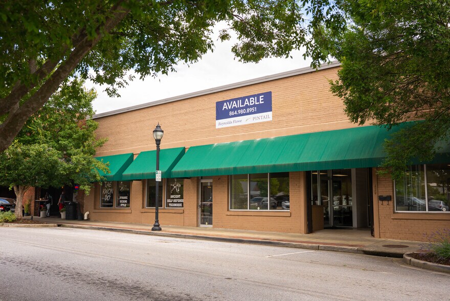 239 Maxwell Ave, Greenwood, SC à vendre - Photo principale – Image 2 sur 18